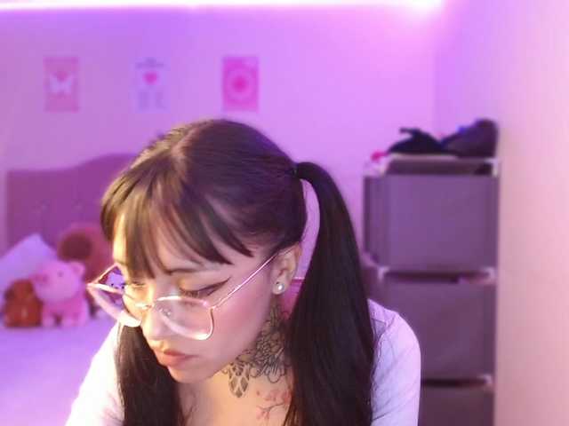 azuna1 live cam on BongaCams