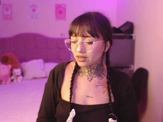 azuna1 live cam on BongaCams