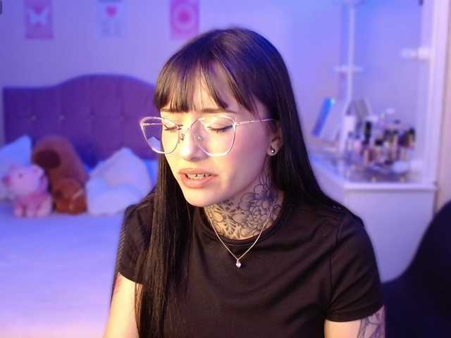 azuna1 live cam on BongaCams