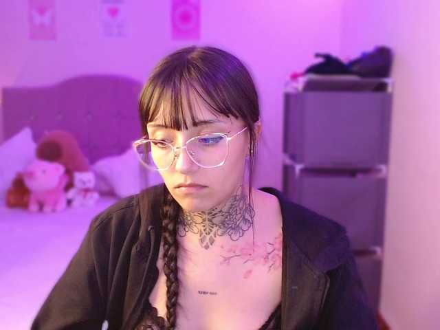 azuna1 live cam on BongaCams