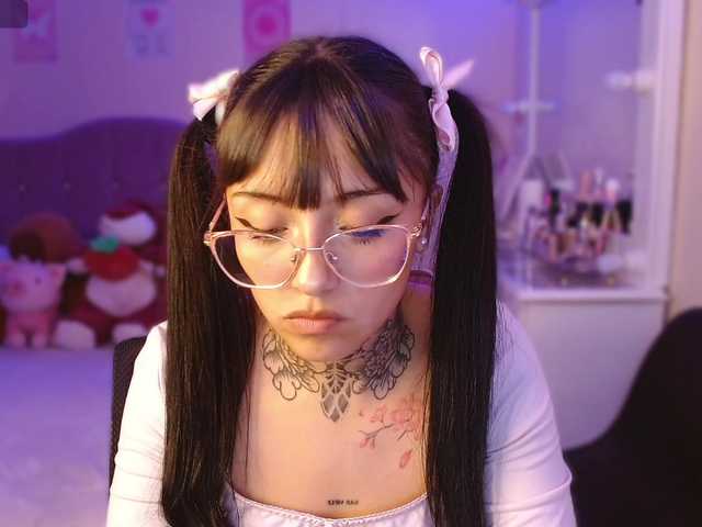 azuna1 live cam on BongaCams