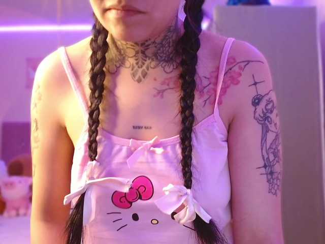azuna1 live cam on BongaCams