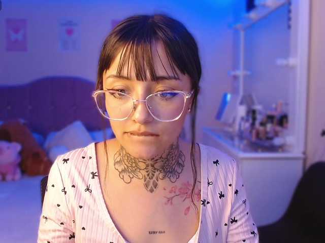azuna1 live cam on BongaCams