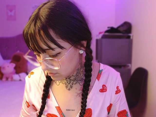 azuna1 live cam on BongaCams