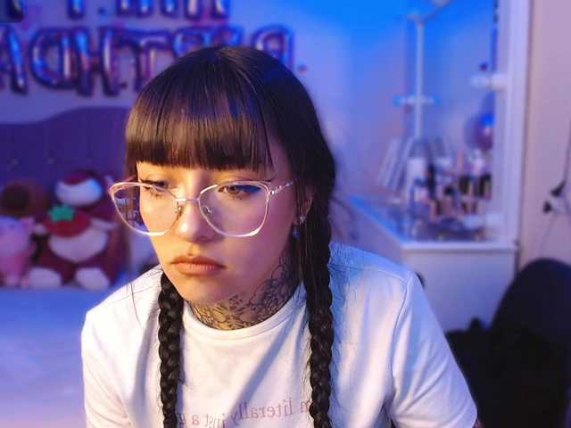 azuna1 live cam on BongaCams