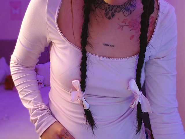 azuna1 live cam on BongaCams