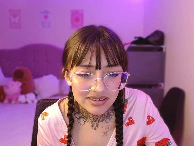 azuna1 live cam on BongaCams