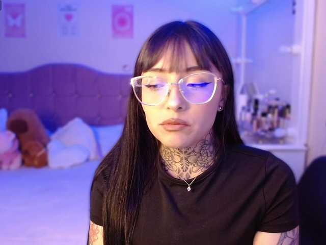 azuna1 live cam on BongaCams