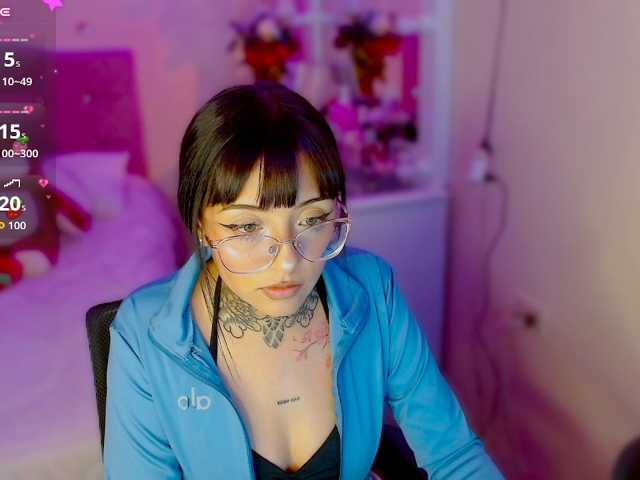 azuna1 live cam on BongaCams