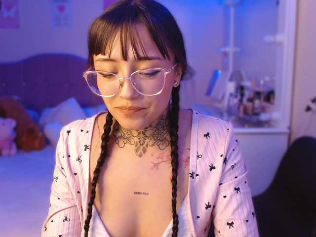 azuna1 live cam on BongaCams