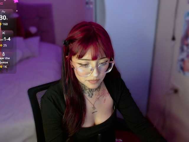 azuna1 live cam on BongaCams