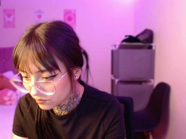 azuna1 live cam on BongaCams