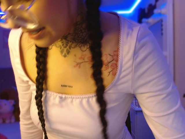 azuna1 live cam on BongaCams