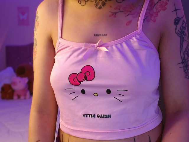 azuna1 live cam on BongaCams