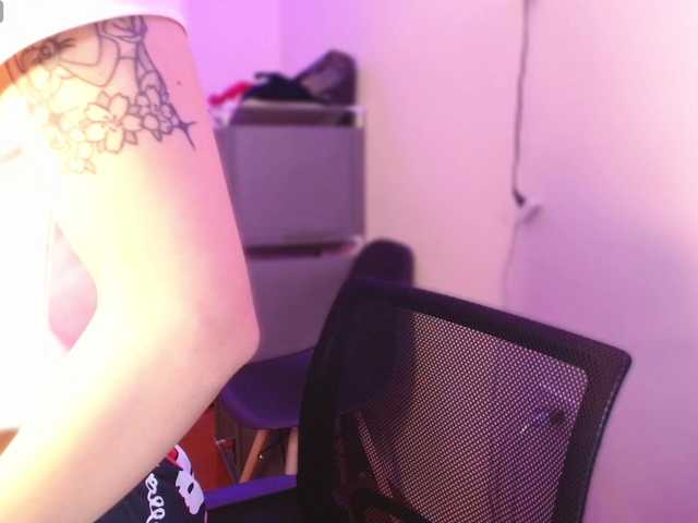 azuna1 live stream preview