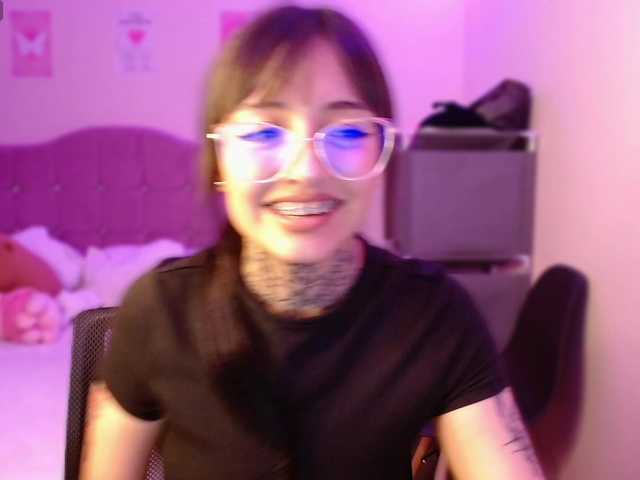 azuna1 live cam on BongaCams