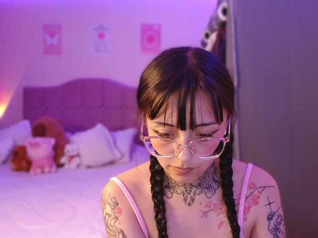 azuna1 live cam on BongaCams