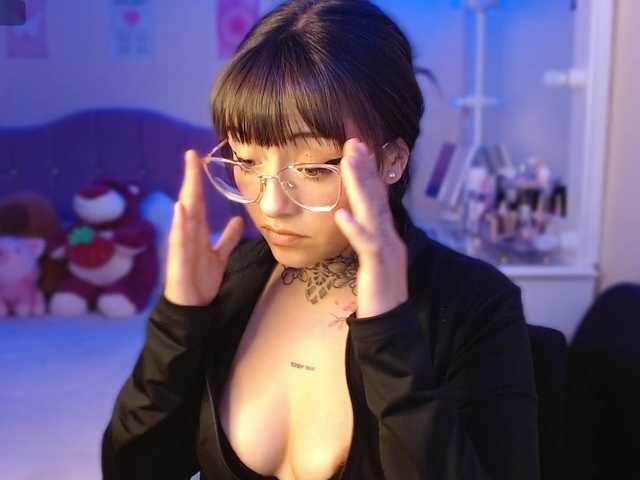 azuna1 live cam on BongaCams