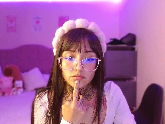 azuna1 live cam on BongaCams