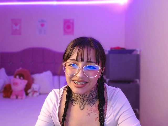 azuna1 live cam on BongaCams