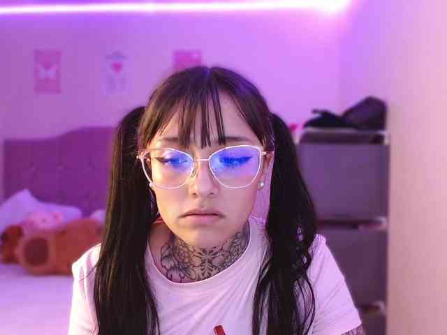 baby_squirt02's live room
