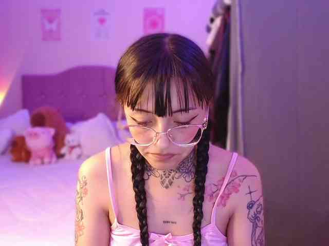 azuna1 Live Webcam on BongaCams