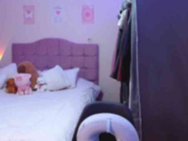 azuna1 Live Webcam on BongaCams