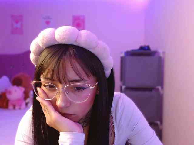 azuna1 Live Webcam on BongaCams