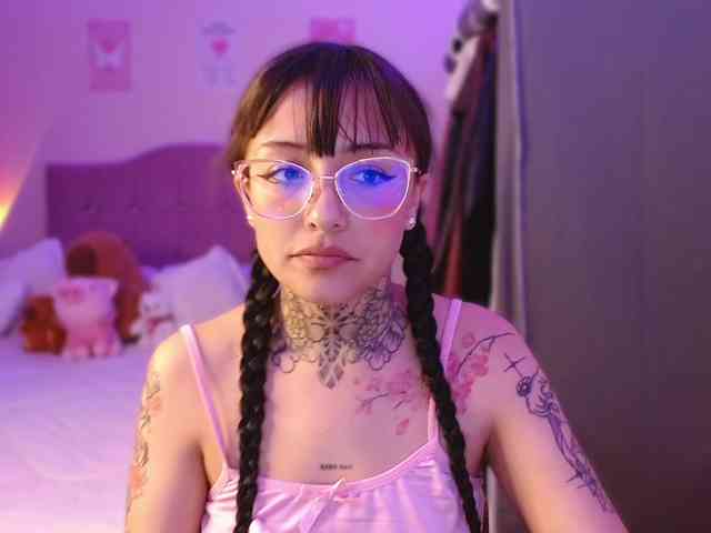 azuna1 Live Webcam on BongaCams