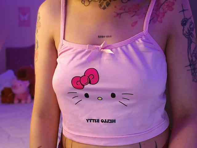 azuna1 Live Webcam on BongaCams