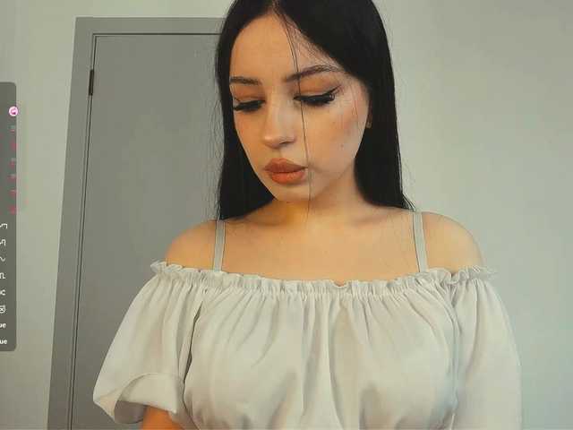 ShandraVanderwege live cam on BongaCams