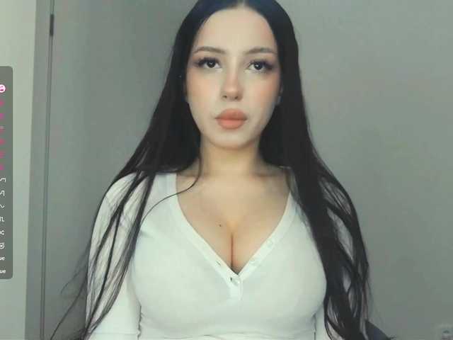 ShandraVanderwege live cam on BongaCams