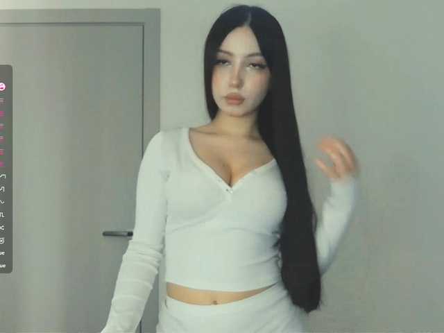 ShandraVanderwege live cam on BongaCams