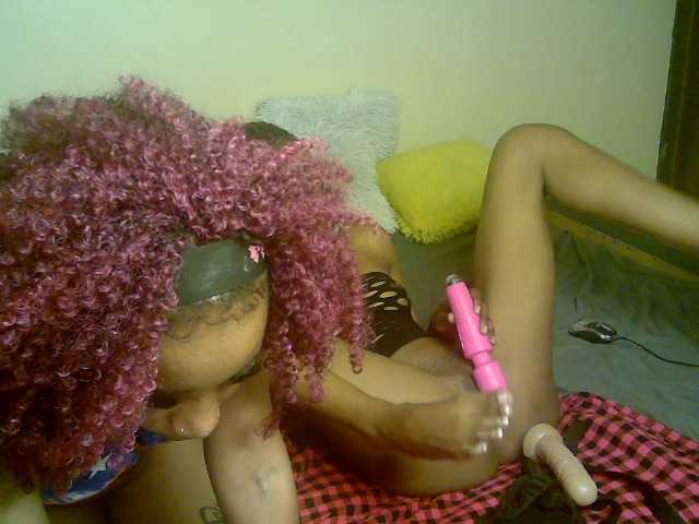 MamisMars live cam on BongaCams