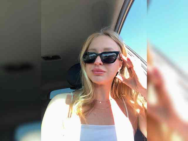 SweetyUAngel webcam