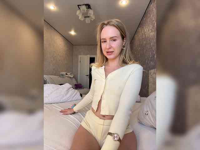 SweetyUAngel webcam