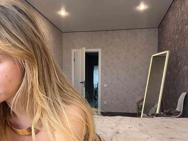 SweetyUAngel webcam