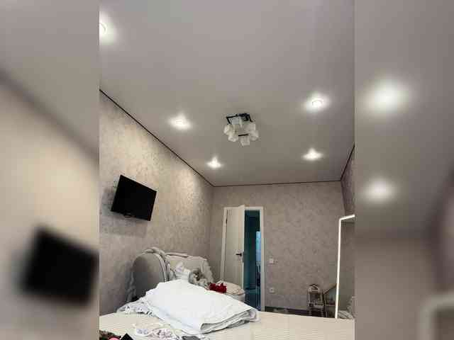 Model: SweetyUAngel