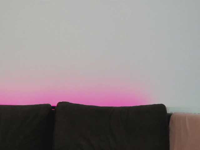 CrystalRed live cam on BongaCams