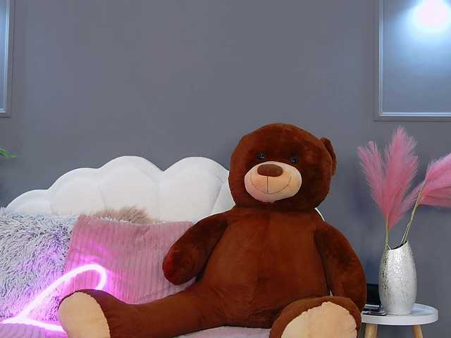 CrystalRed webcam