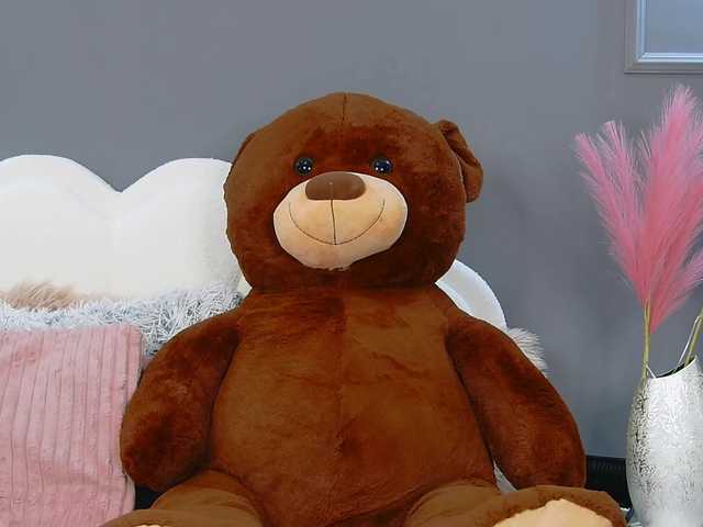 CrystalRed live cam on BongaCams