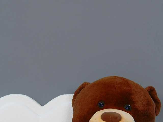 CrystalRed live cam on BongaCams