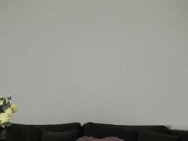 CrystalRed live webcam show