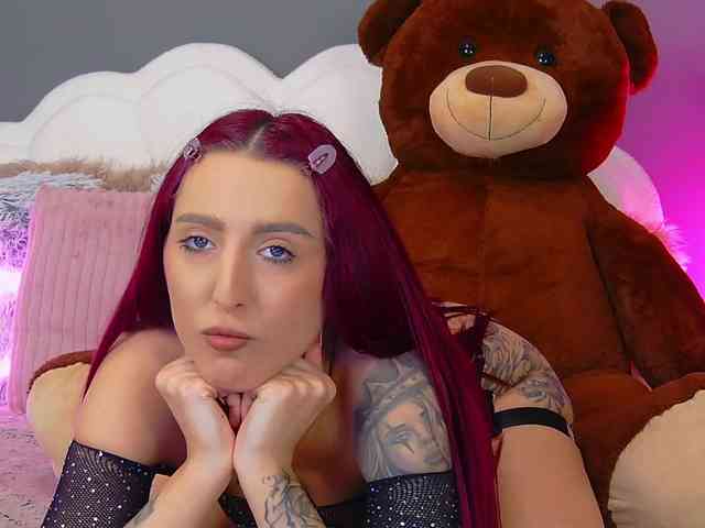 CrystalRed webcam