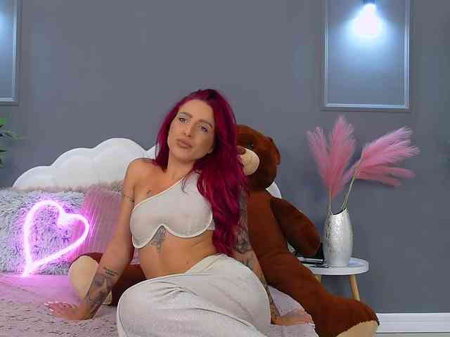CrystalRed webcam