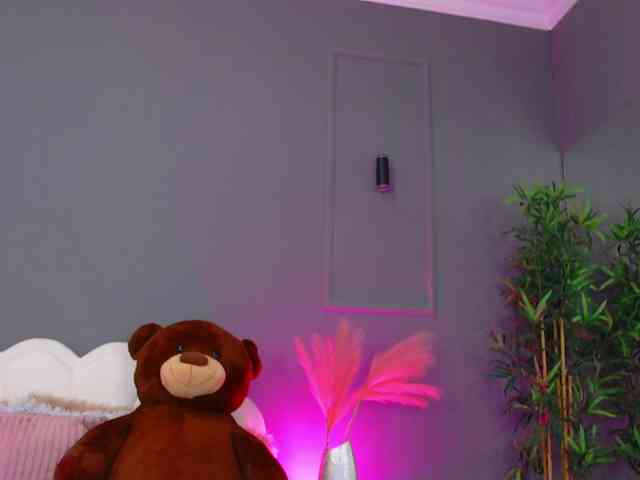 CrystalRed webcam