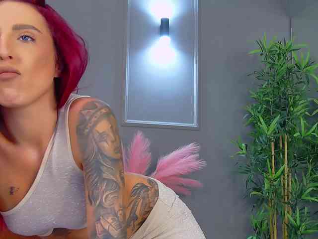 CrystalRed webcam
