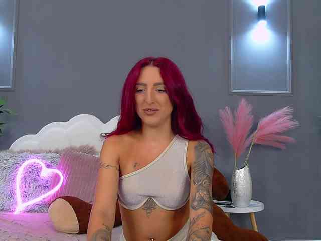CrystalRed webcam