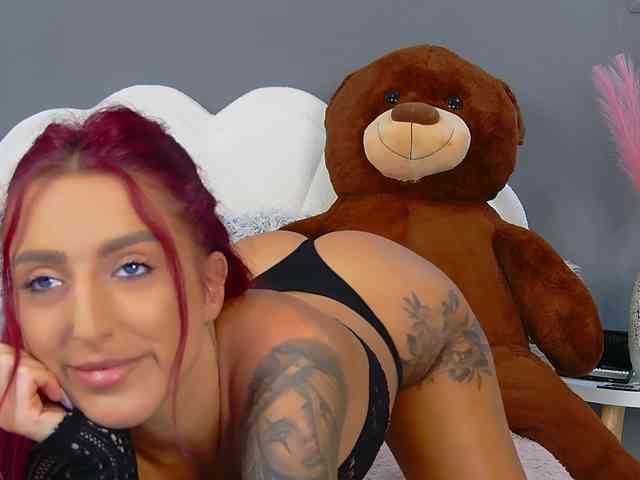 CrystalRed webcam