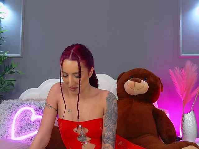 CrystalRed webcam